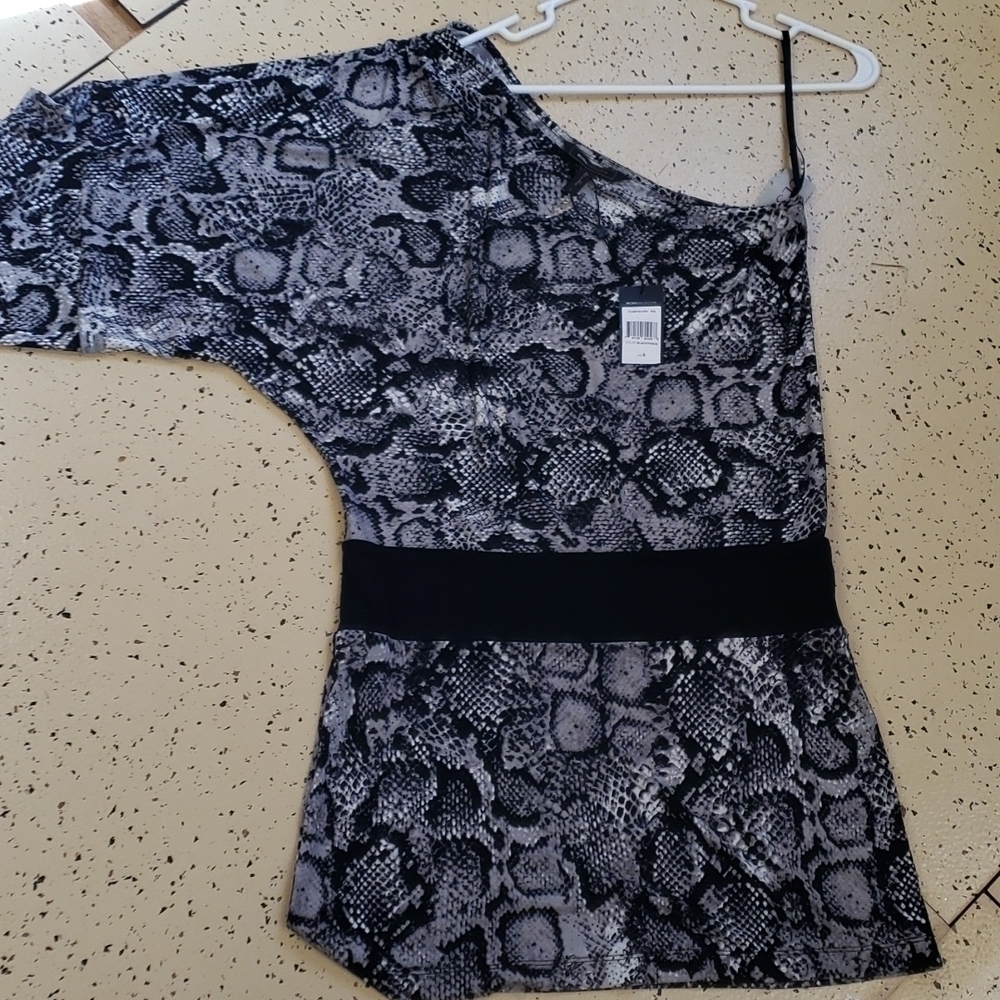 BCBG MAXAZRIA Women's Size Small One Shoulder Top NWT